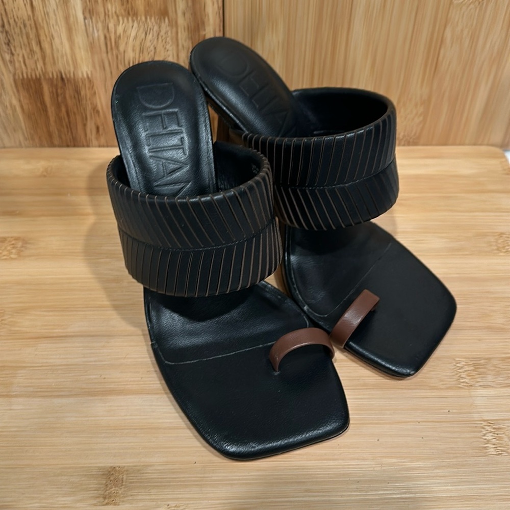 Deltan Black Leather Sandal